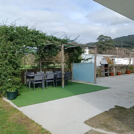 Acogedora Casa De Campo Neda Exterior photo